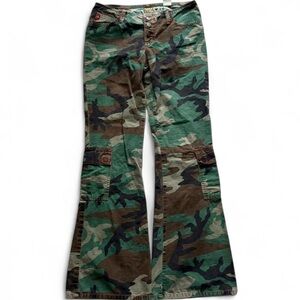 Vintage 90’s Mudd Cargo Camo Low Rise Flare Jeans